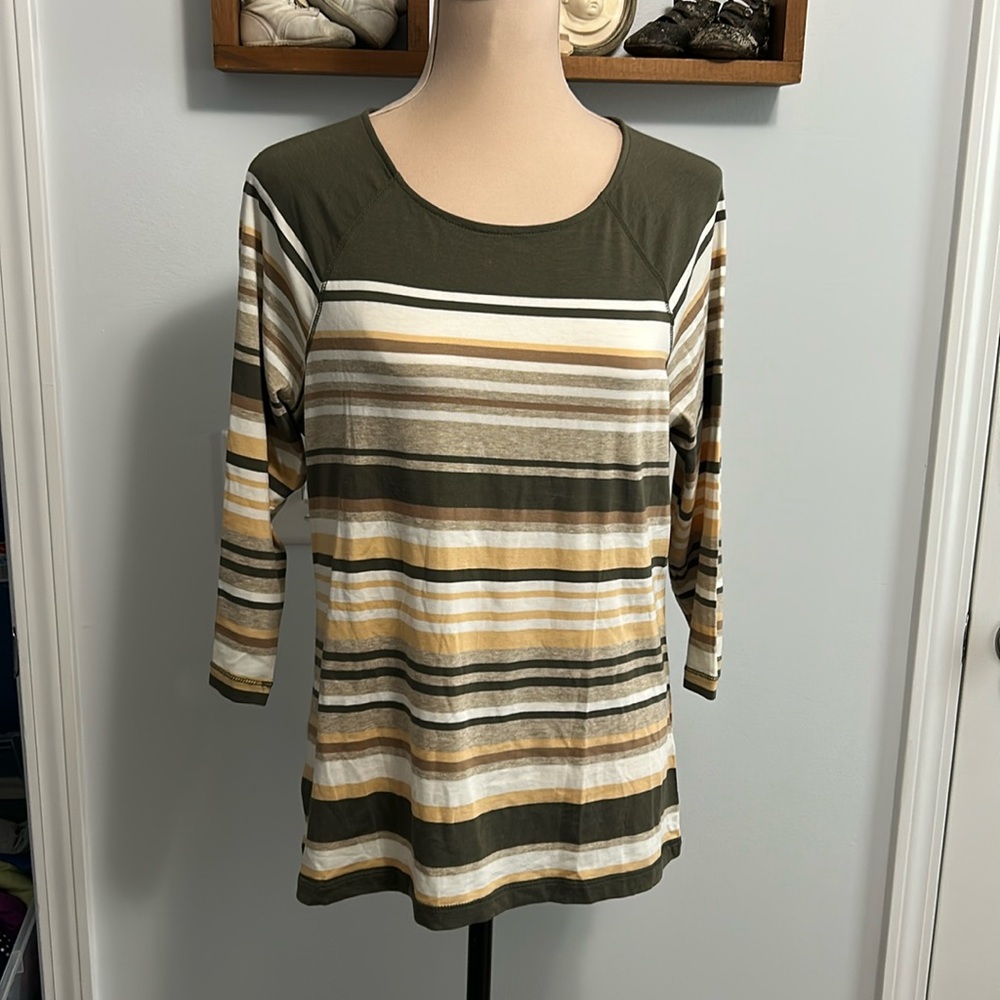 CHRISTOPHER & BANKS 3/4 LENGTH SLEEVE STRIPED TOP MEDIUM